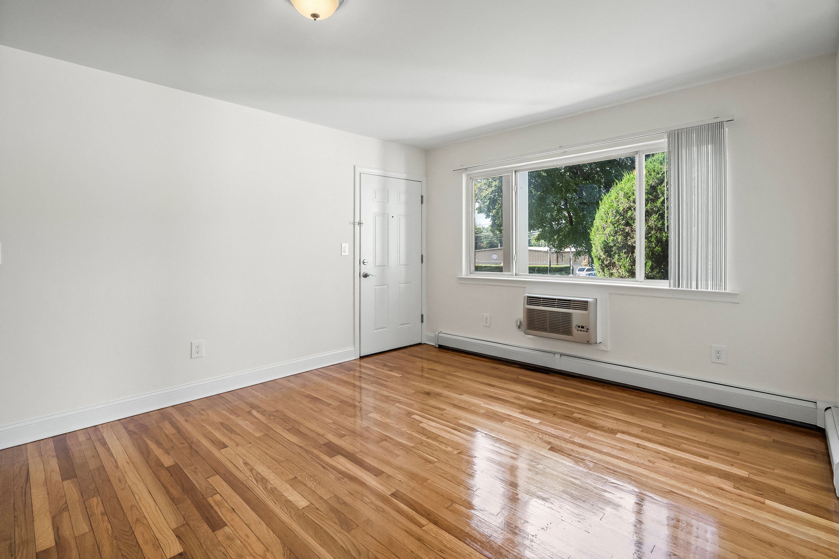 Gallery Photo 15